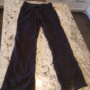 NWT ivivva live to move pant